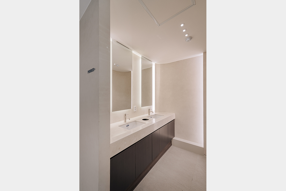 원플란트치과 내부 인테리어-11