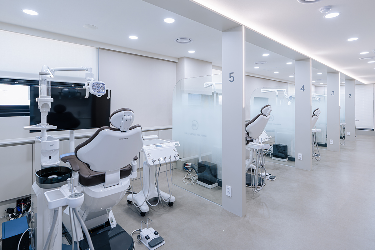 원플란트치과 내부 인테리어-7